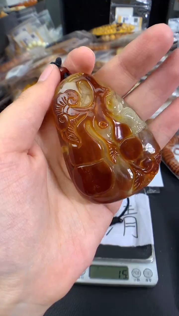 蜜蜡未镶嵌珠宝奇石1