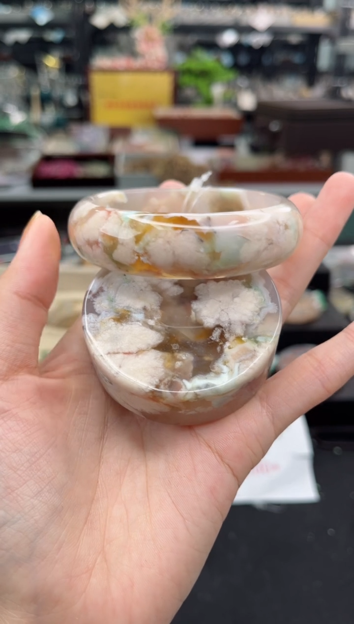 【闪购商品】石英质玉手镯未镶嵌59圈口（赠品镯心）6540063