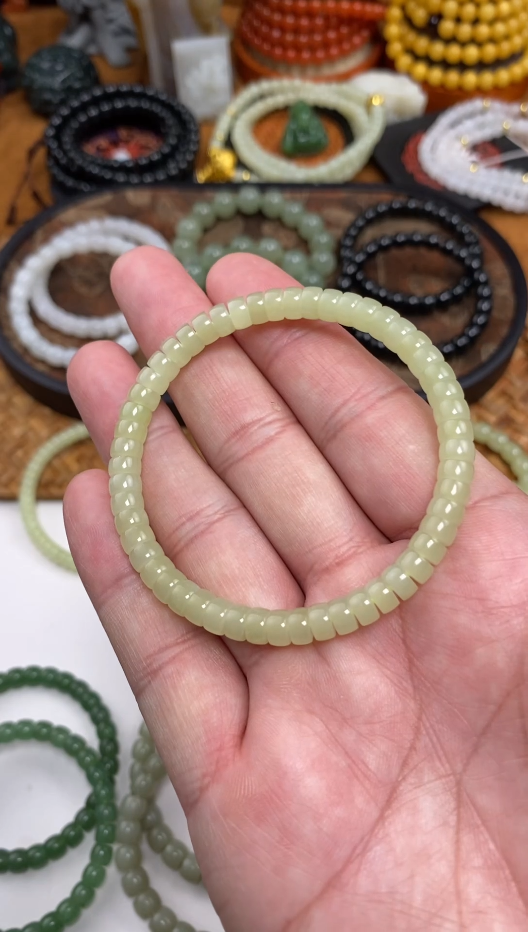 颈饰未镶嵌和田玉手串