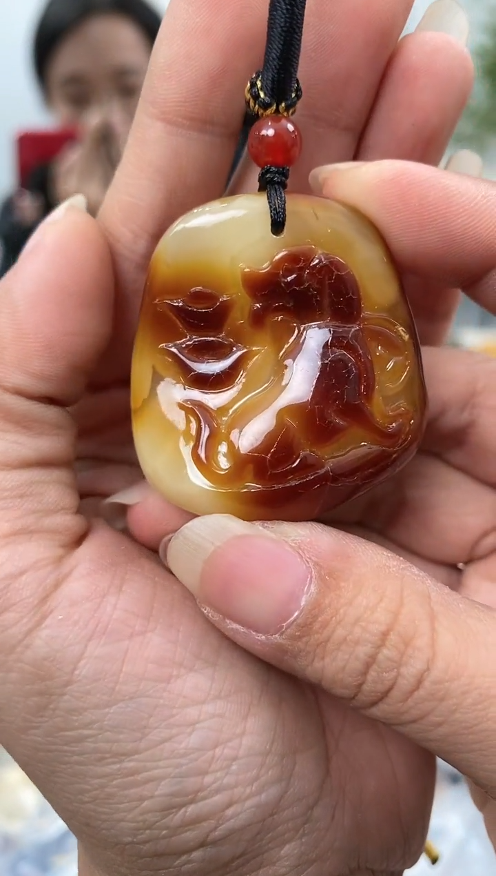 【闪购商品】蜜蜡裸石未镶嵌天然琥珀蜜蜡雕刻件