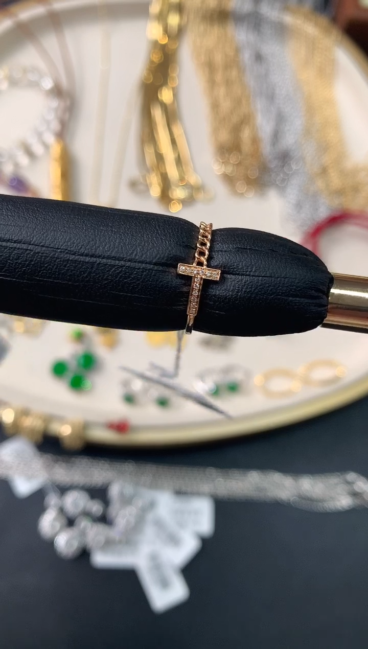 【闪购商品】钻石戒指/指环18K金镶嵌A817多样性发一件|880