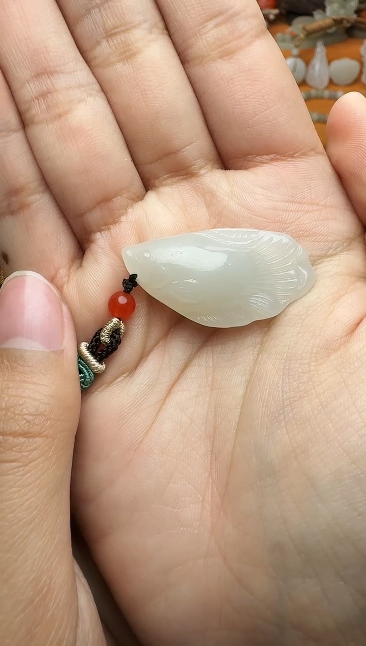 【闪购商品】和田玉颈饰未镶嵌鱼 03
