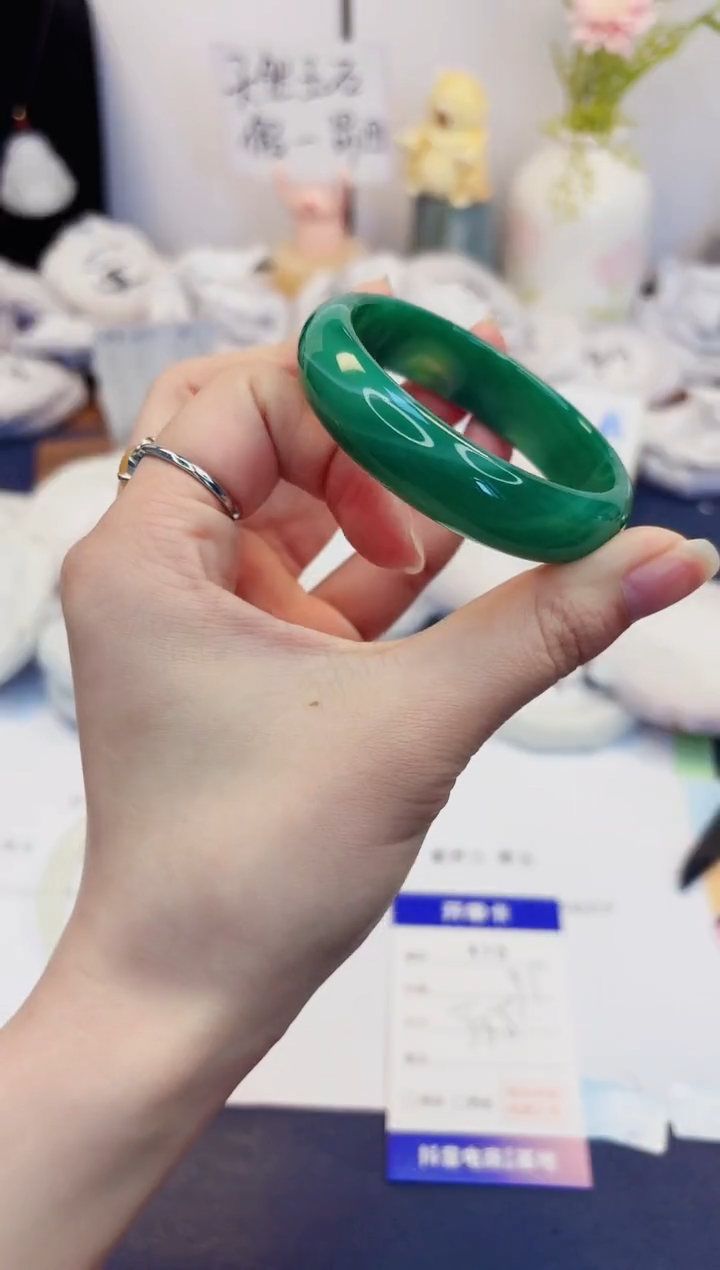 【闪购商品】石英质玉手镯未镶嵌415-玛瑙-圈口53