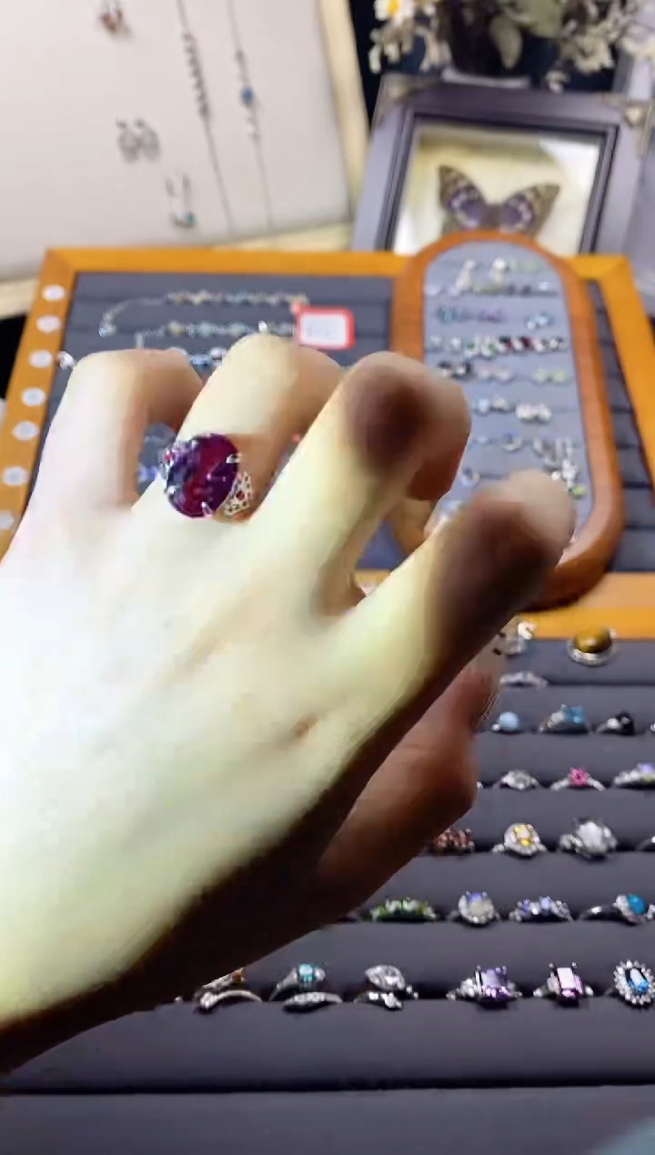 【闪购商品】水晶手链银S925镶嵌A119