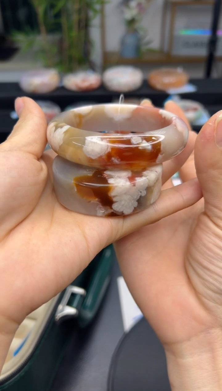 【闪购商品】石英质玉手镯未镶嵌A1321(57圈赠送镯心)