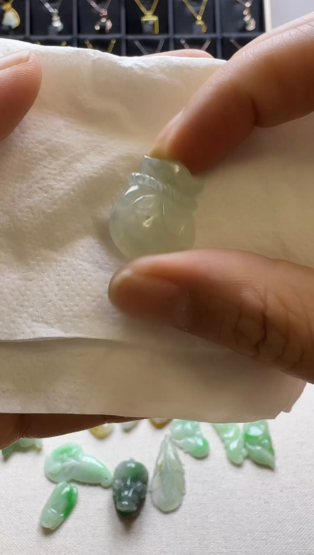 吊坠(不含链)未镶嵌翡翠吊坠(不含链) 未镶嵌 翡翠