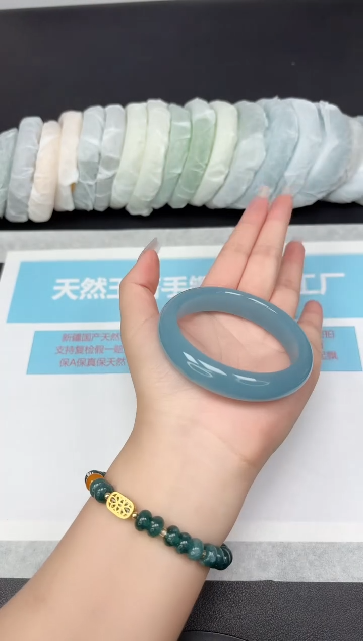未镶嵌手镯石英质玉5/5758