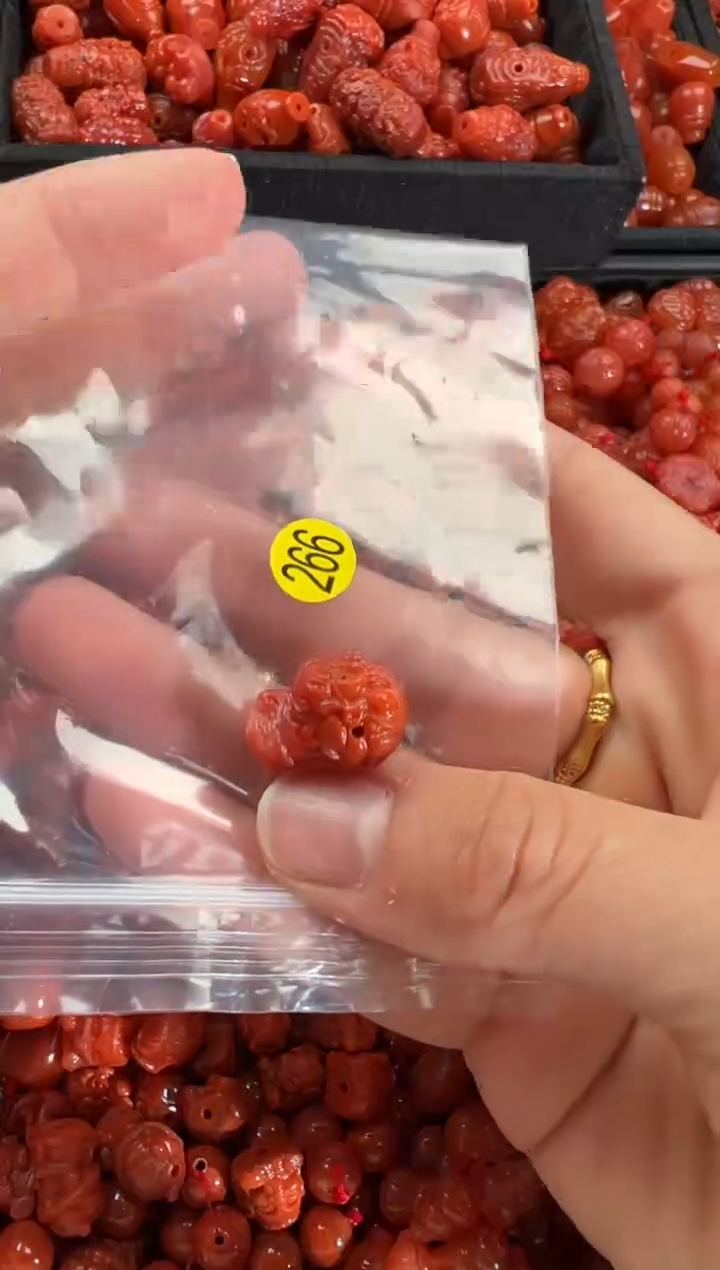 【闪购商品】南红玛瑙颈饰未镶嵌1