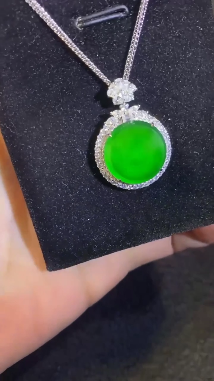 【闪购商品】翡翠吊坠(不含链)未镶嵌多样性发货其一不含链