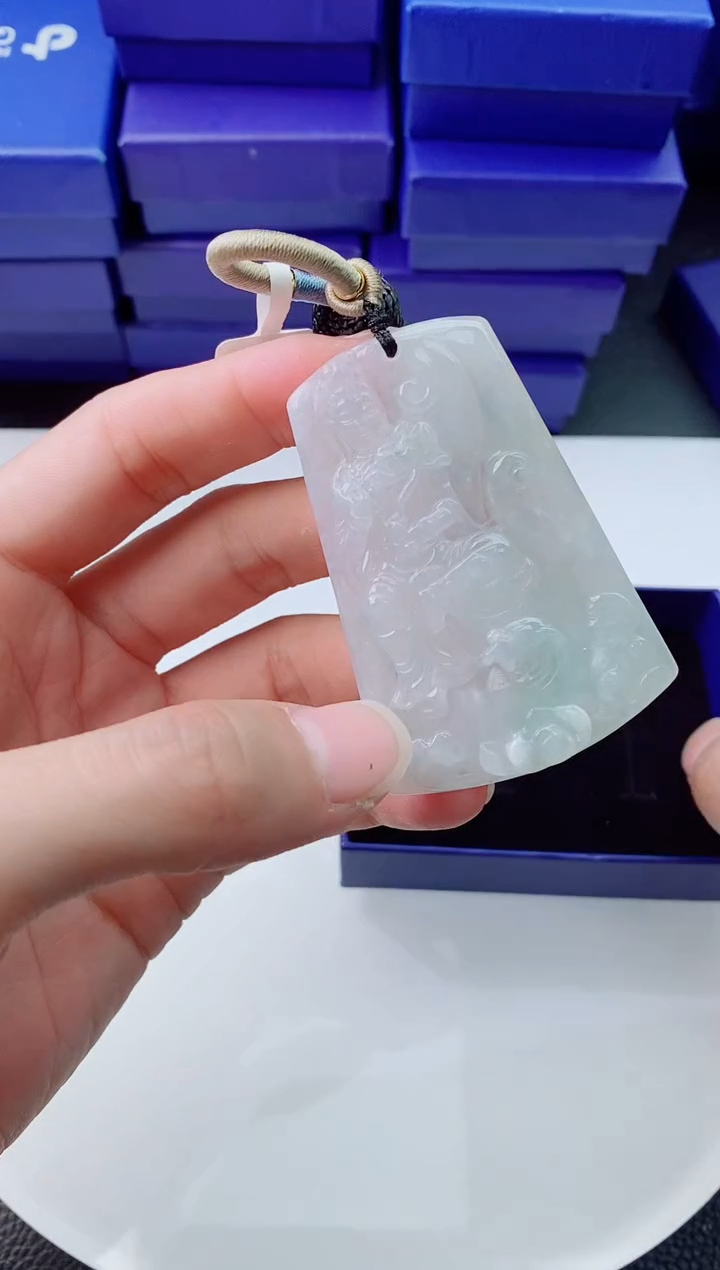 【闪购商品】翡翠颈饰未镶嵌        