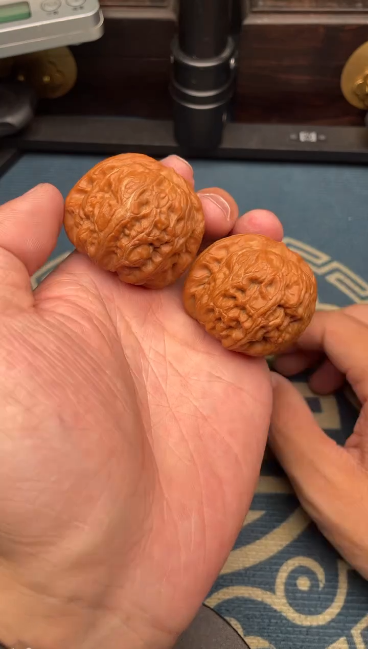 文玩核桃吊坠元宝41