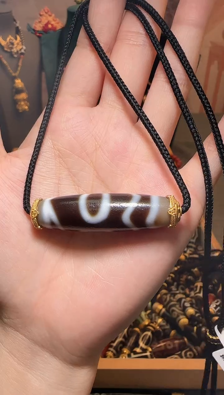 【闪购商品】玛瑙吊坠18K金镶嵌吊坠