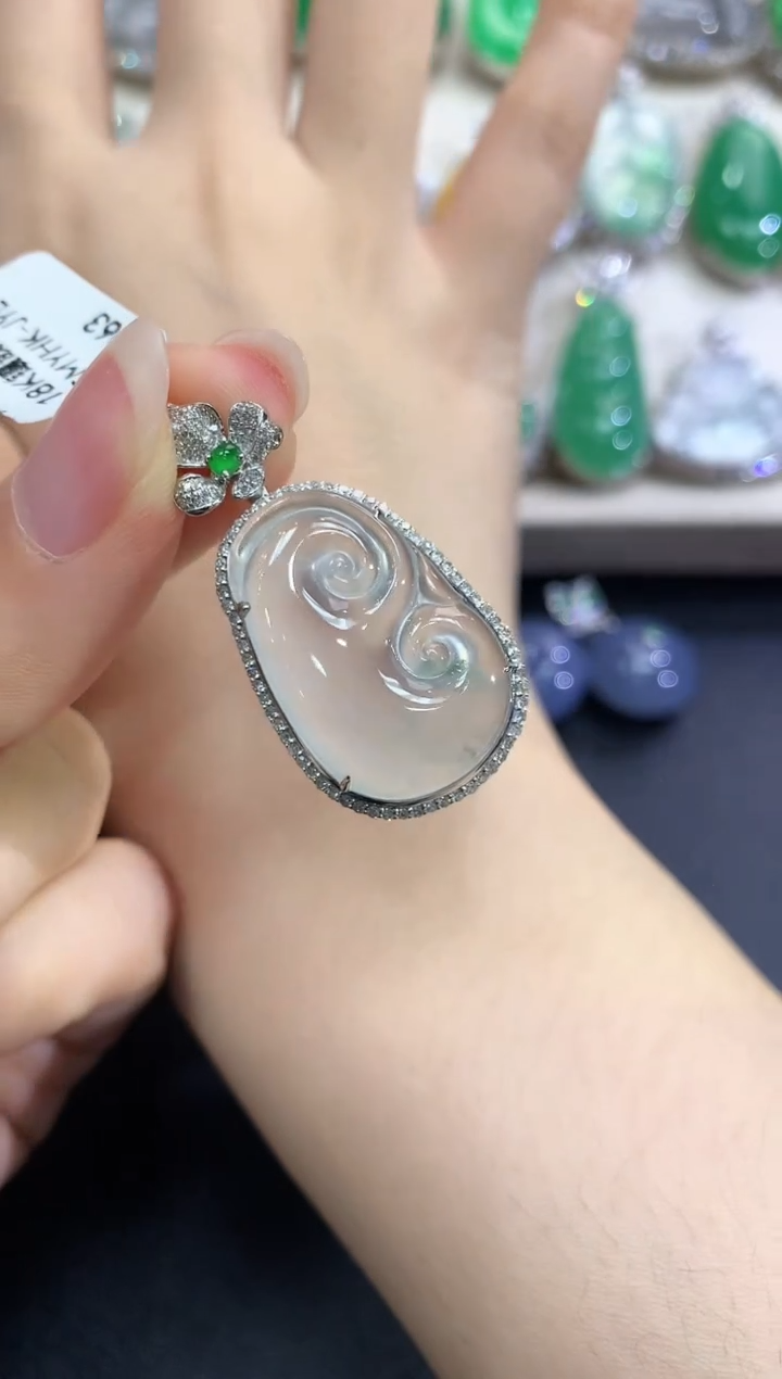 【闪购商品】翡翠颈饰18K金镶嵌C25   