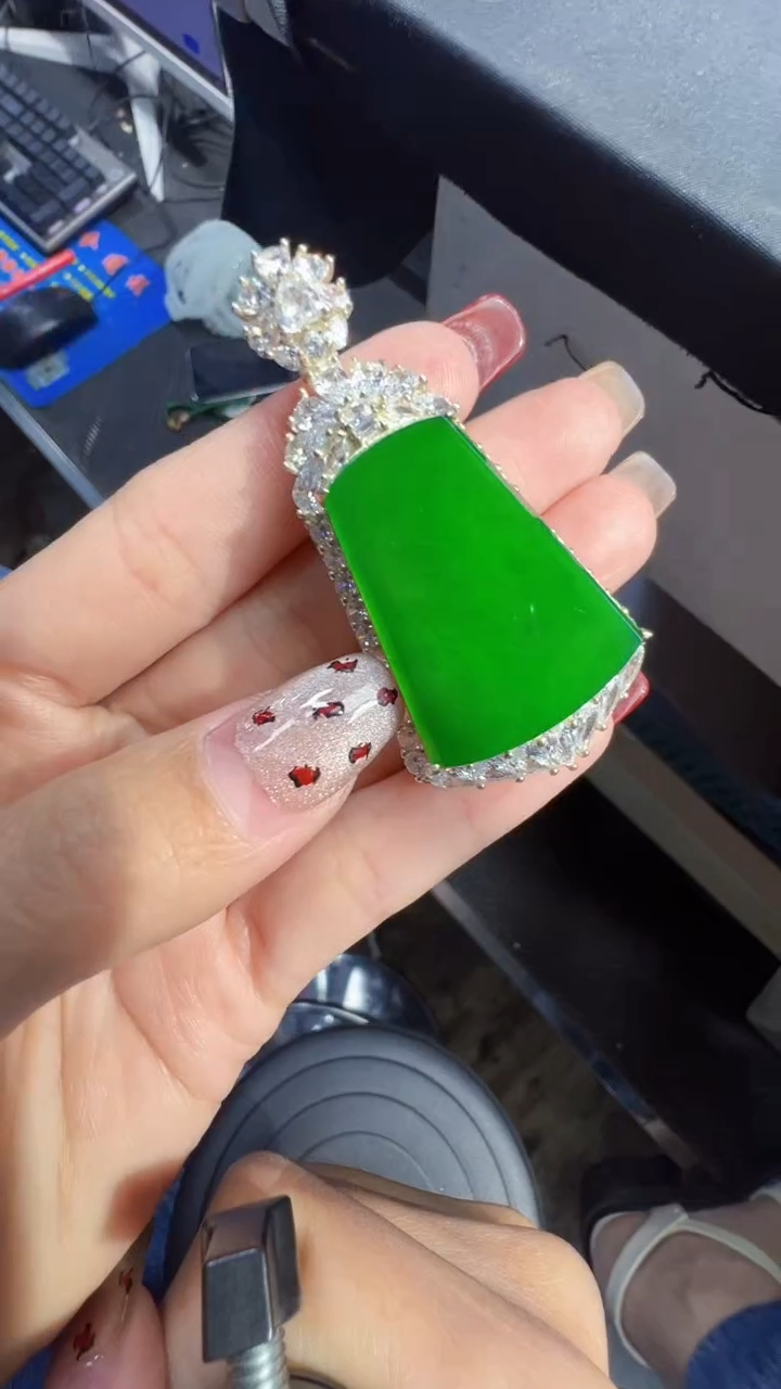 【闪购商品】定制翡翠未镶嵌无事牌1