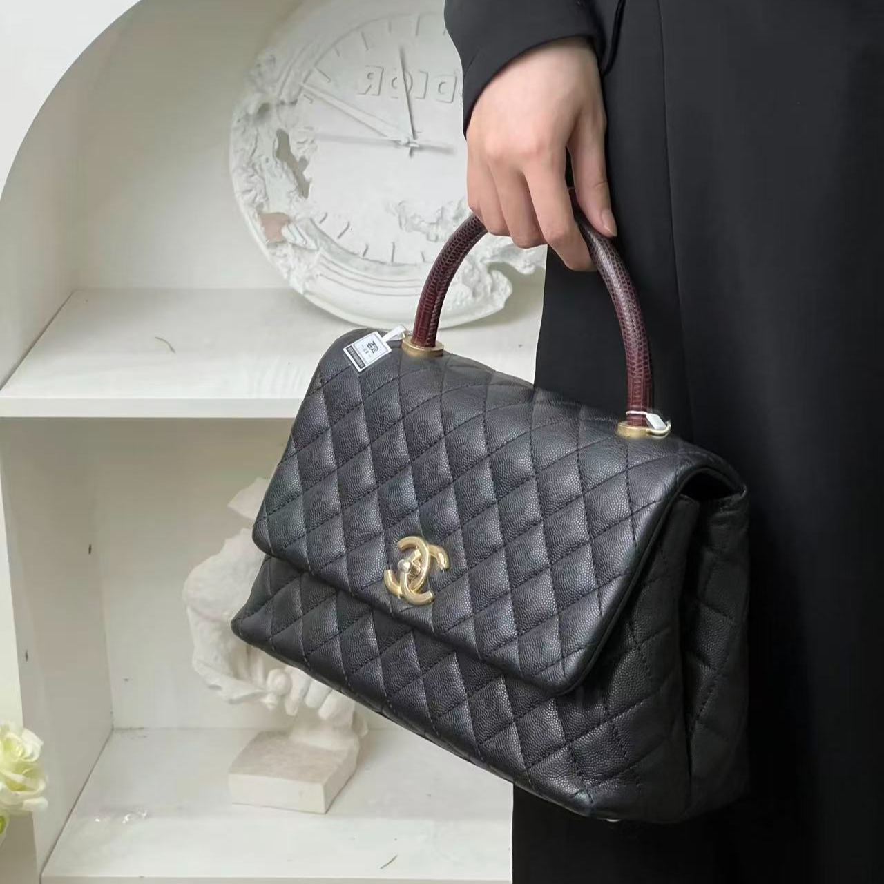99新 Chanel/香奈儿 cocohandle中号黑金荔枝牛红手柄单肩包/甄选