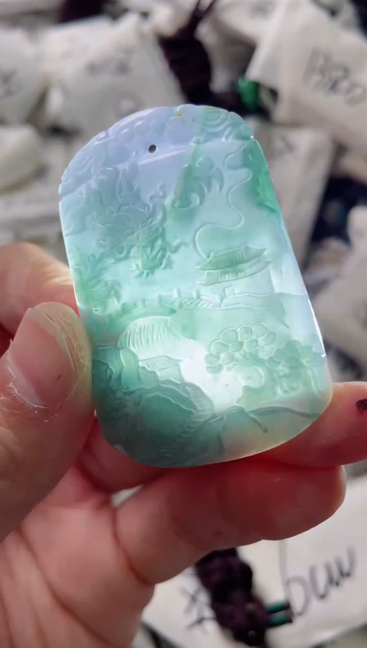 颈饰未镶嵌翡翠3