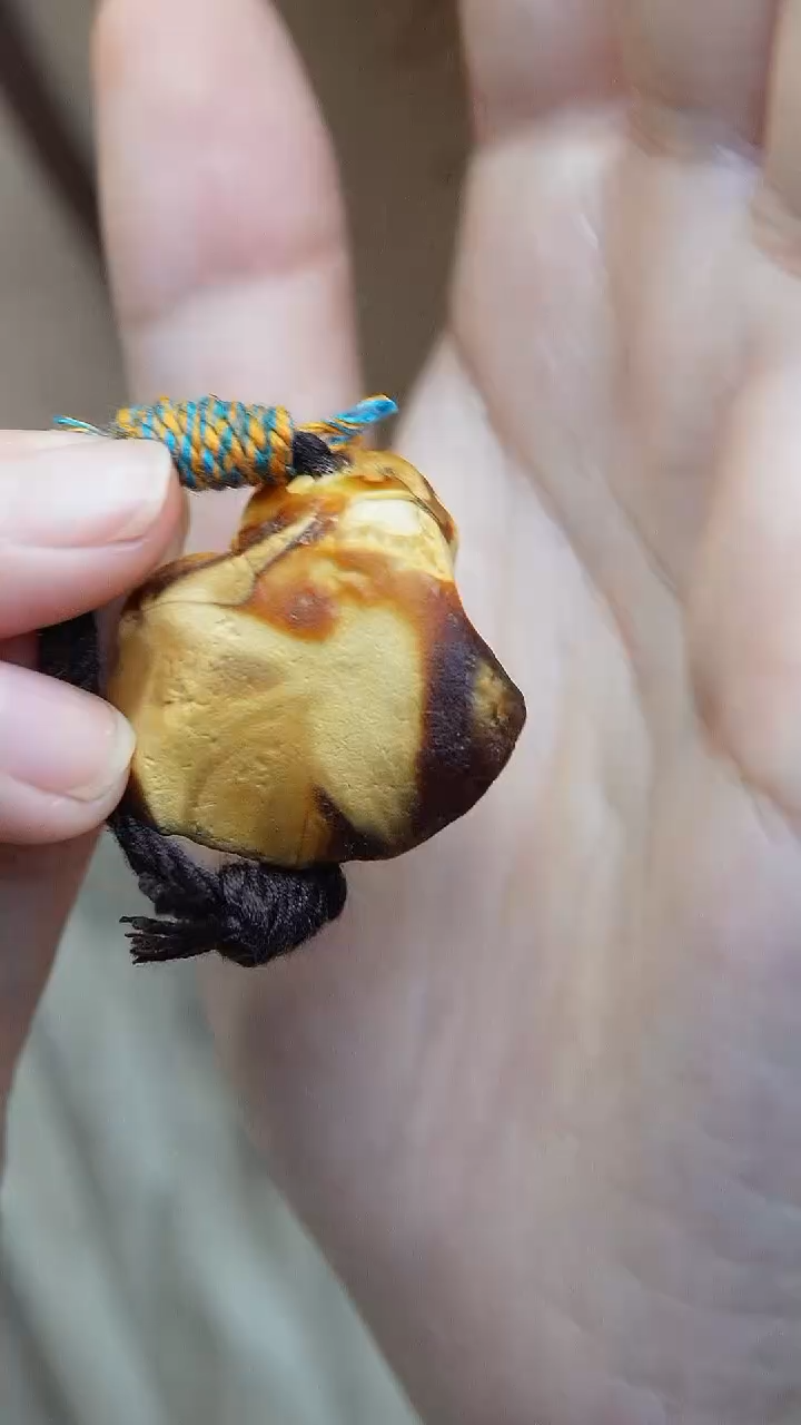 【闪购商品】琥珀裸石未镶嵌原石