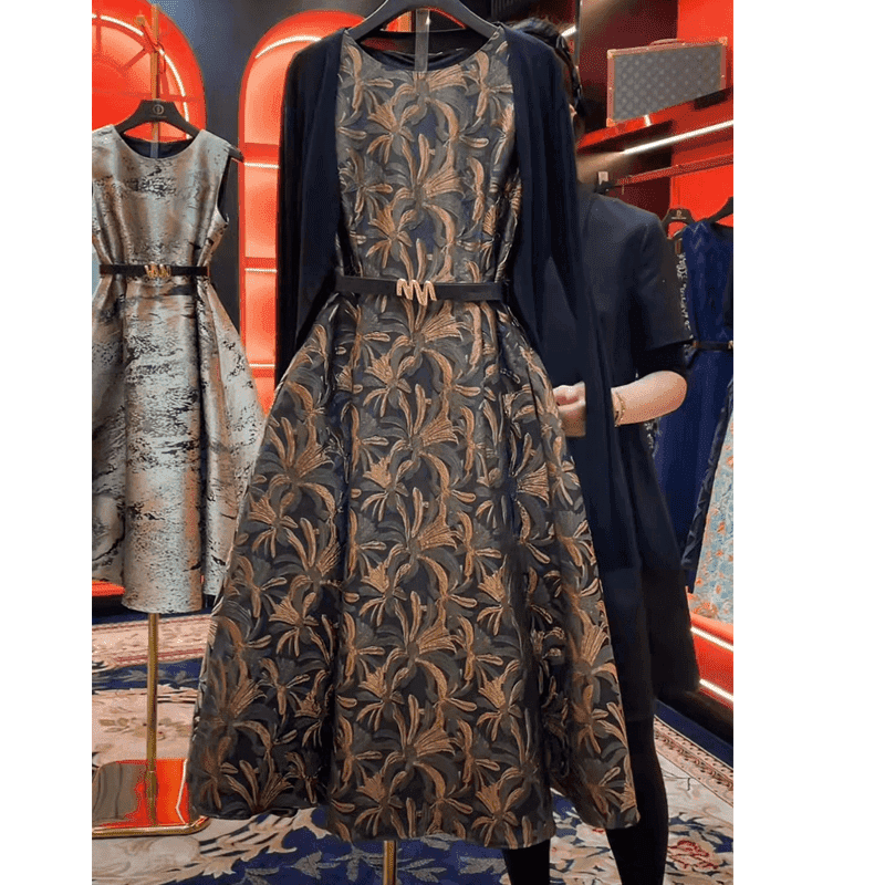 连衣裙新款大码印花裙子夏季复古优雅秋冬轻奢设计师时尚提花A1