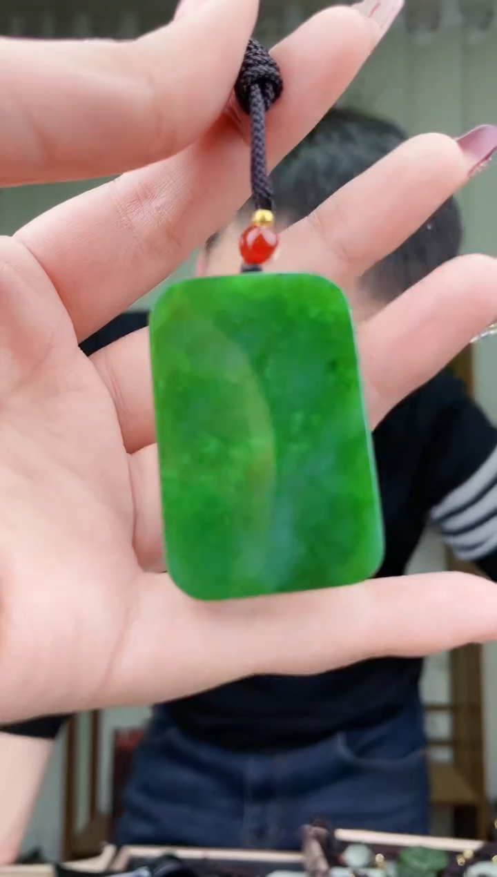 【闪购商品】和田玉挂件未镶嵌拍一发一，多样性发货