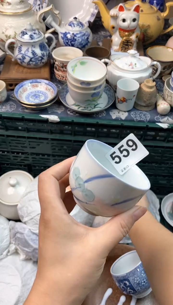 瓷片兜**?[○･｀Д´･ ○][○･｀Д´･ ○]