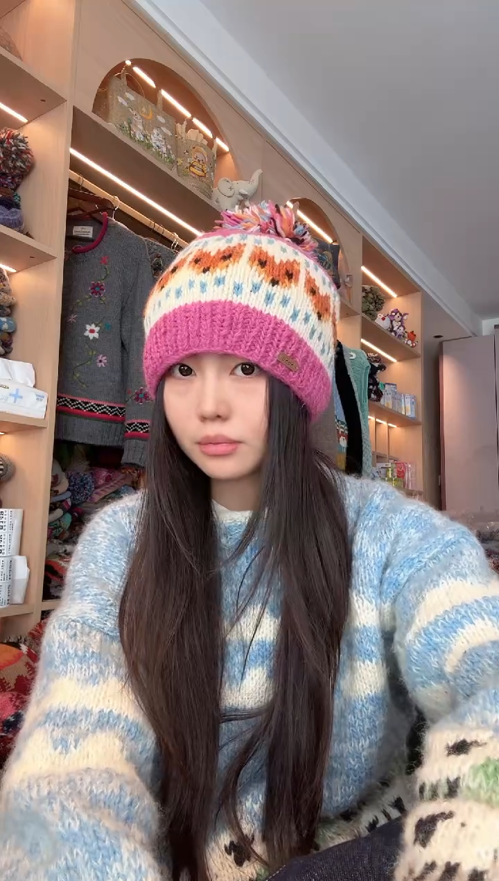羊毛白粉色狐狸帽