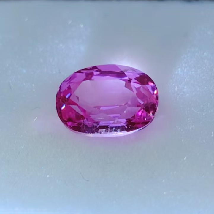 培育蓝宝石#2.0ct玫红色椭圆形高精切裸石支持双检