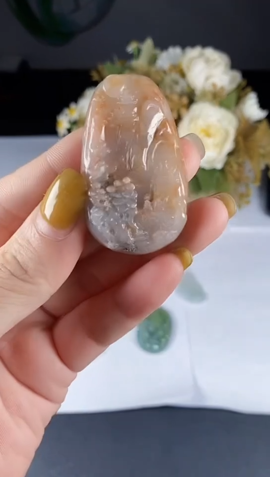翡翠未镶嵌颈饰0000000000000000