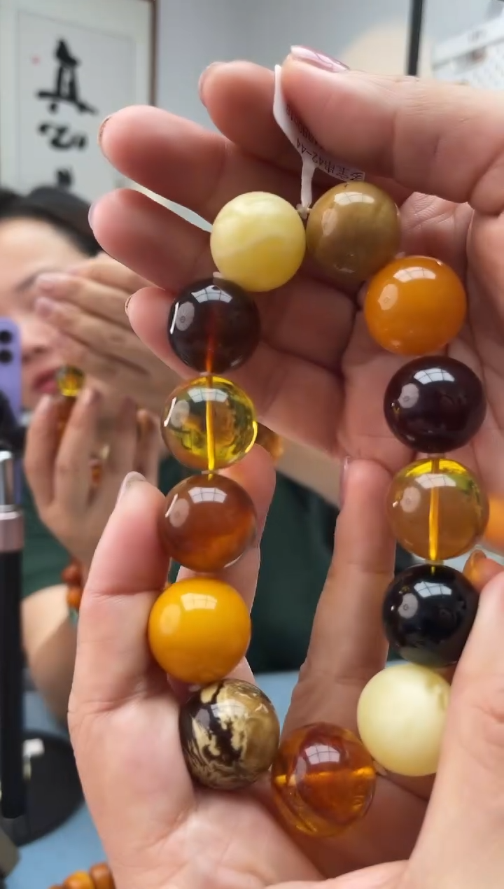 【闪购商品】未镶嵌琥珀珠宝奇石042 18