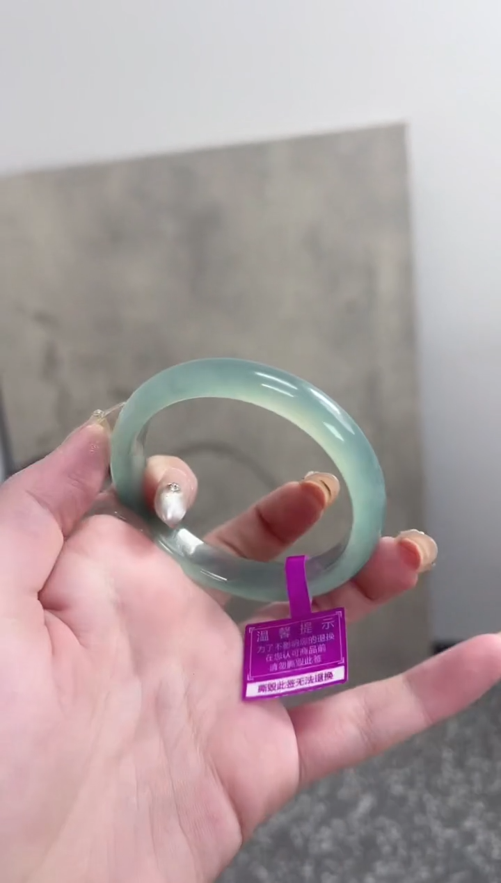 【闪购商品】玛瑙/玉髓手镯未镶嵌54圈 需要包容