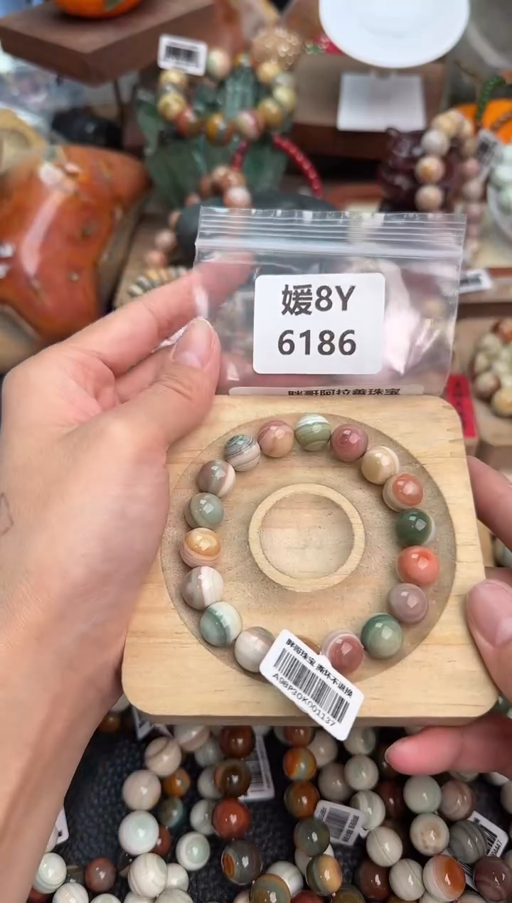 【闪购商品】石英质玉手链未镶嵌8Y6186