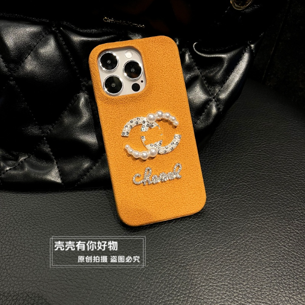 适用苹果华为手机壳iphone16月坑纹mate70半包p60硬壳15手链14女
