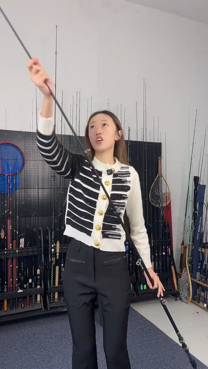 2.4m碳素伶俐虫2.4米直柄（瑕疵尾货竿，没有售后，介意勿拍）