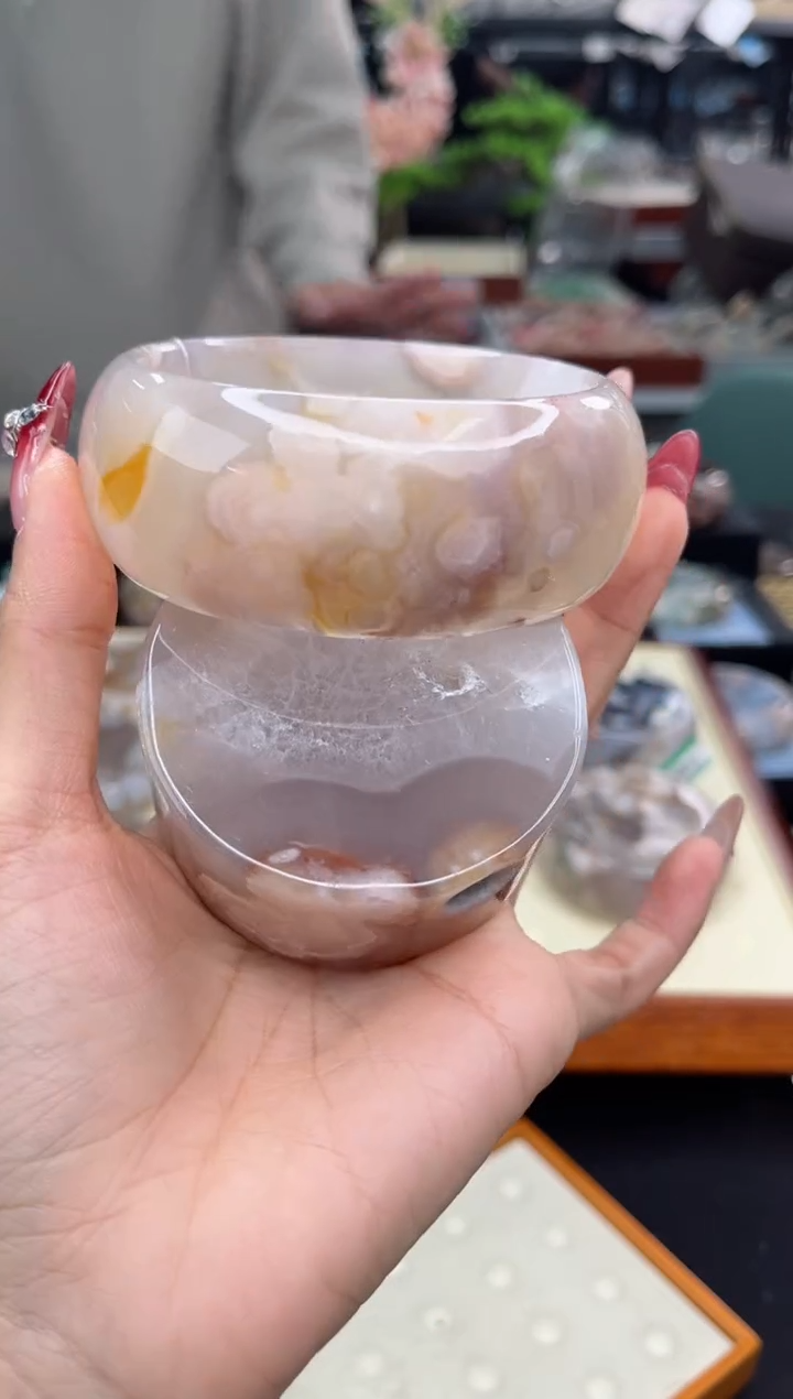 【闪购商品】石英质玉手镯未镶嵌68圈口（赠品镯心）3600431