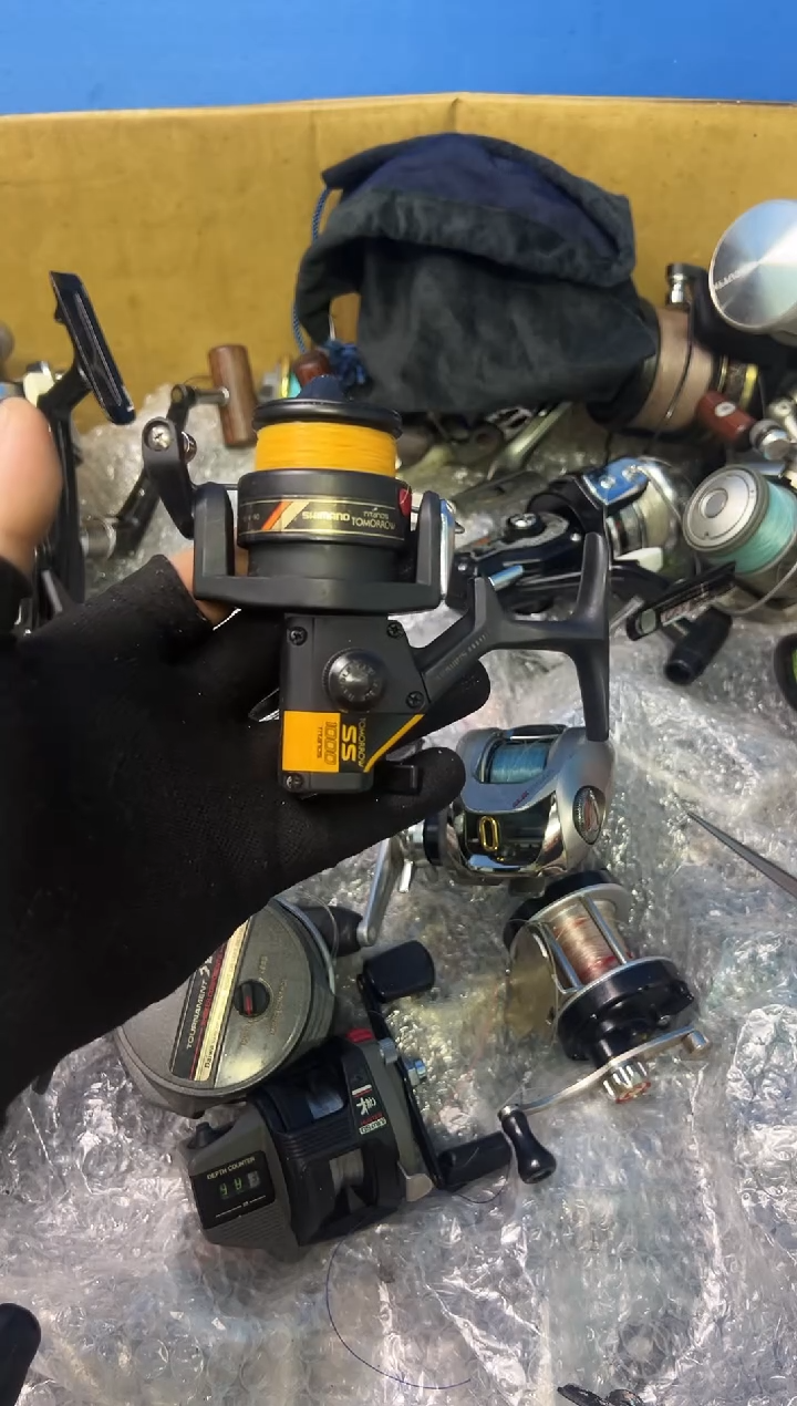 用****8微瑕钓鱼轮，直播间讲解为准，看清楚再拍，如有拆卸不退换