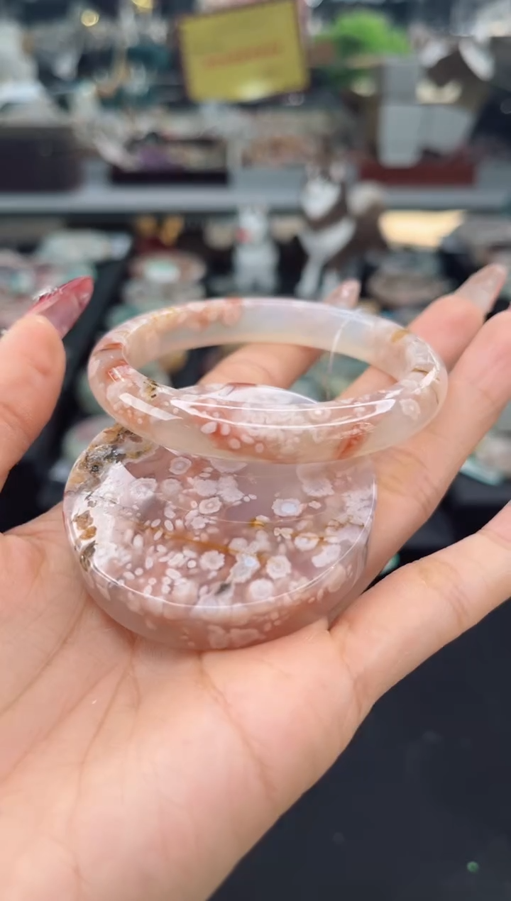 【闪购商品】石英质玉手镯未镶嵌55圈口（赠品镯心）6410524