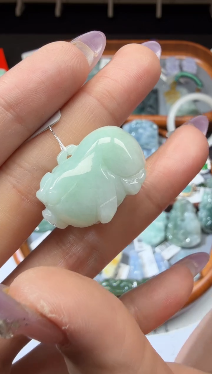 翡翠未镶嵌颈饰134。。。。