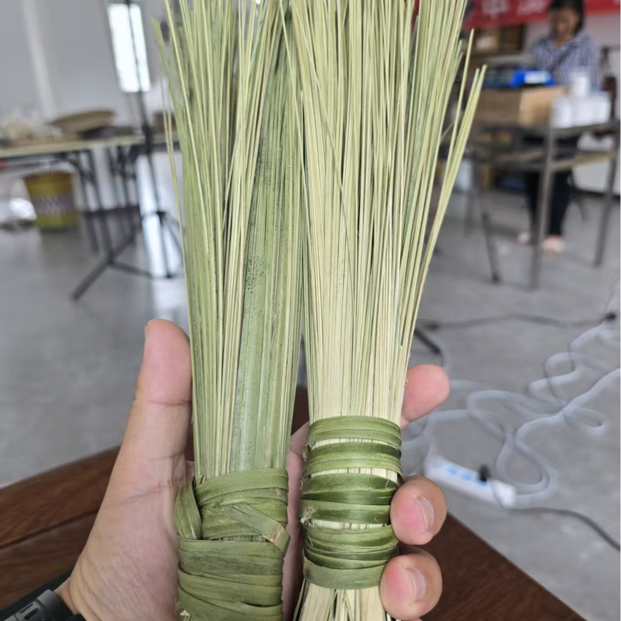 刷把直播间现场 称重 现场挑选