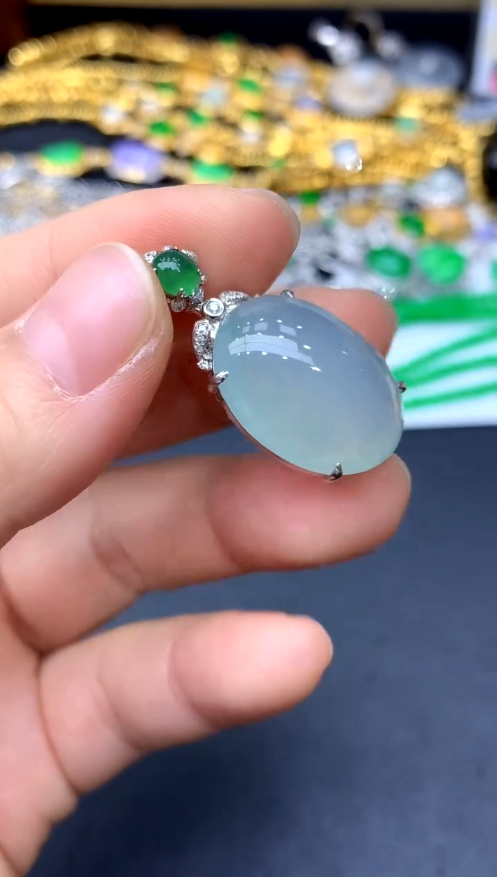 颈饰18K金镶嵌翡翠274 -中国好珍宝