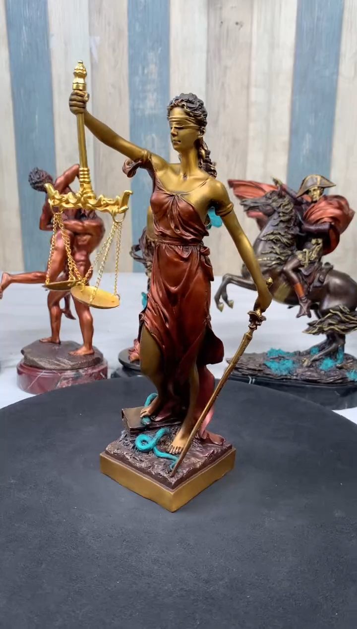 【闪购商品】精美雕塑装饰摆件