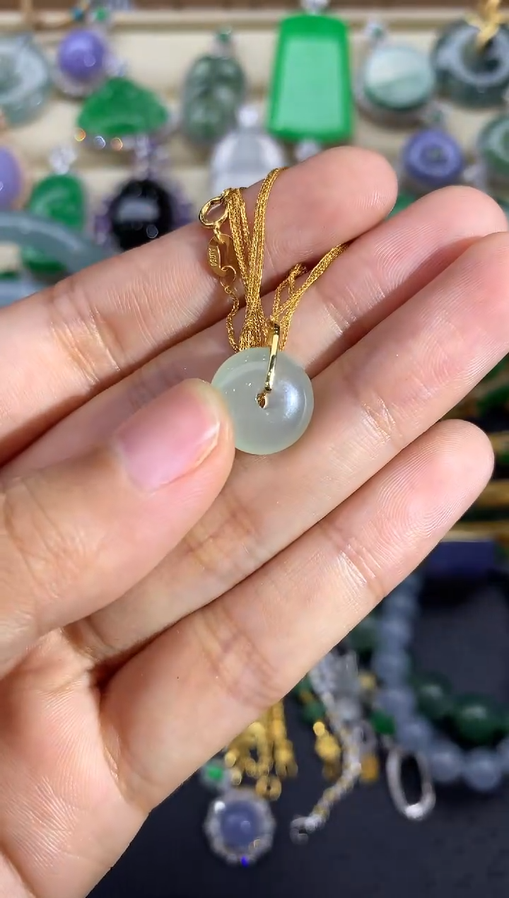 翡翠18K金镶嵌颈饰211-中国好珍宝