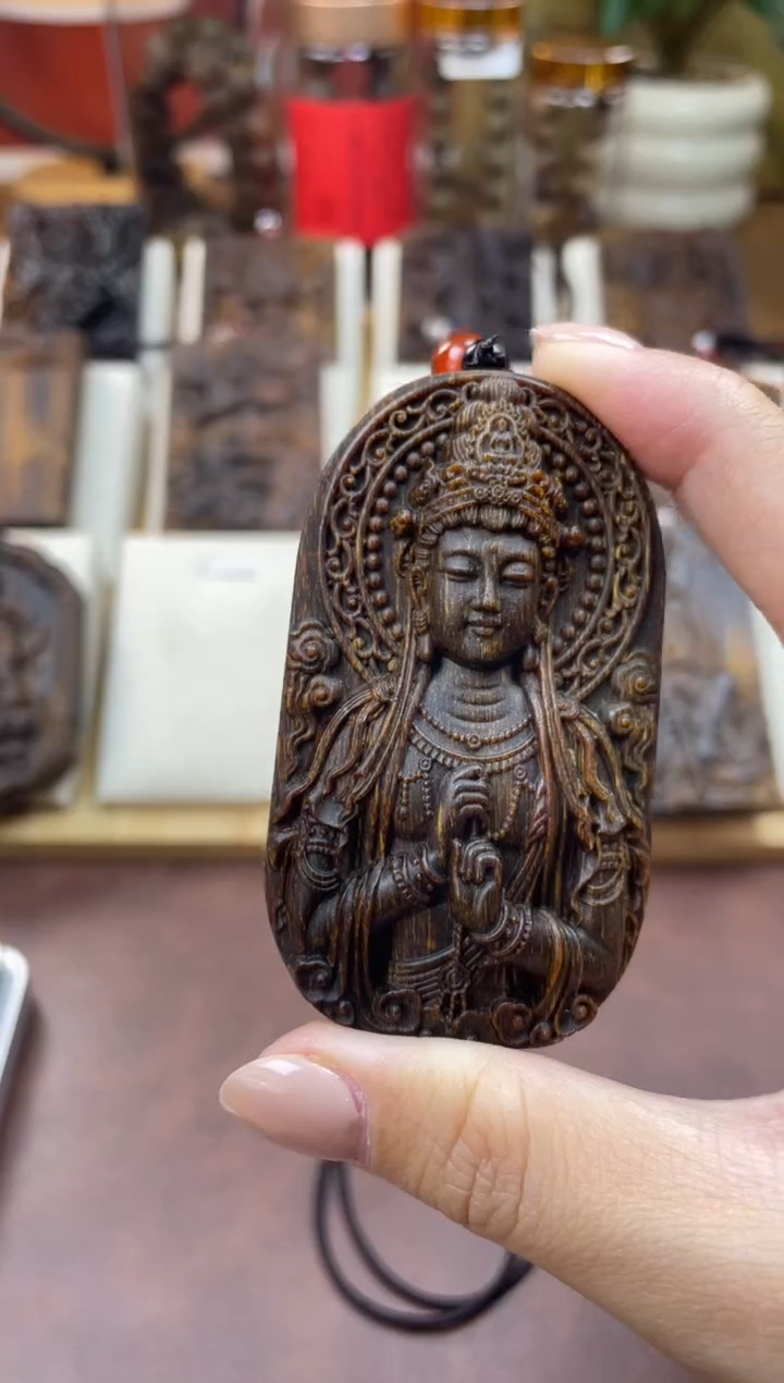 木木雕款芽庄 合十观音 7cm 送养香瓶