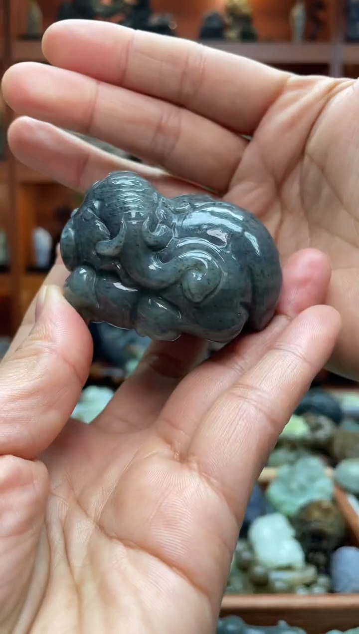 未镶嵌和田玉把件西**仔193