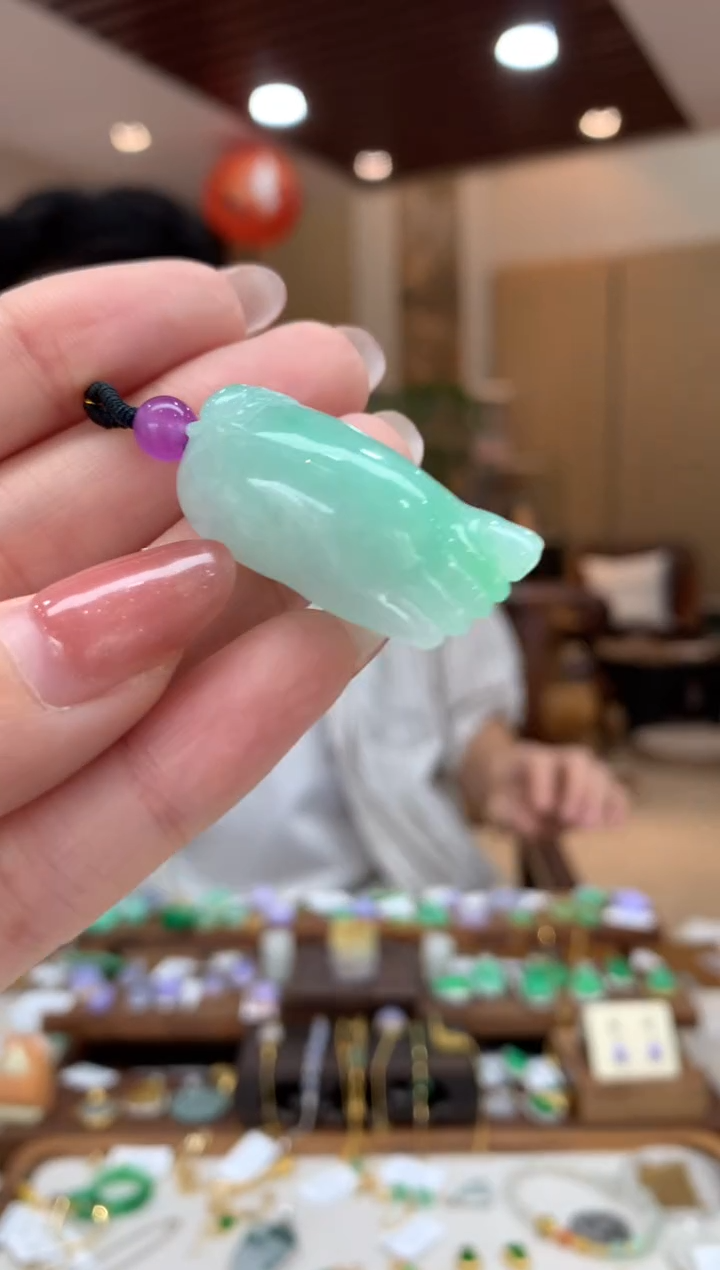 翡翠未镶嵌吊坠(不含链)玉足