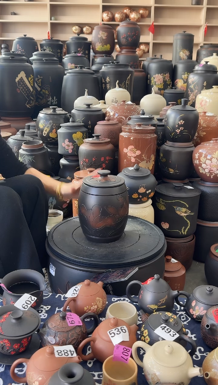 罐瑕疵茶叶罐   高柱荷花   542