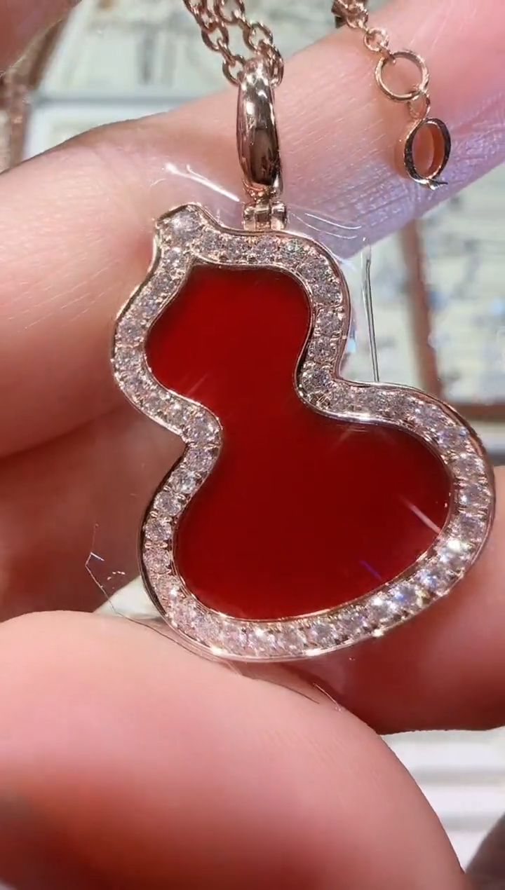 【闪购商品】钻石项链18K金镶嵌大号红葫芦