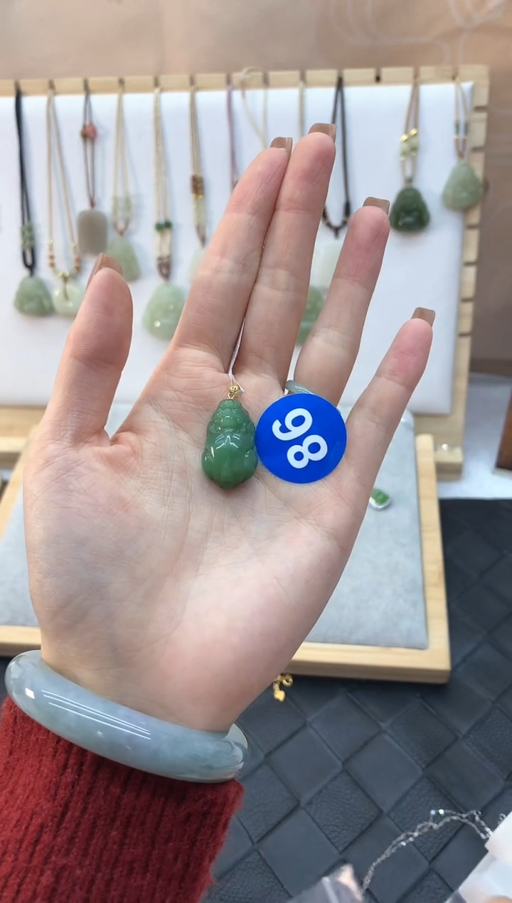 【闪购商品】和田玉颈饰18K金镶嵌吊坠4