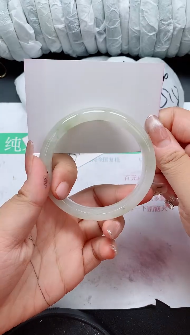 未镶嵌手镯石英质玉177/61-62
