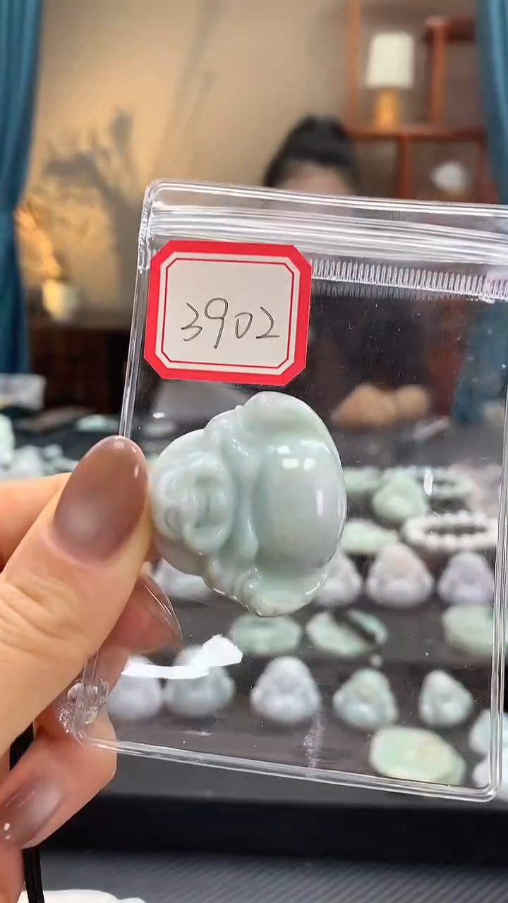 颈饰未镶嵌翡翠佛公3902