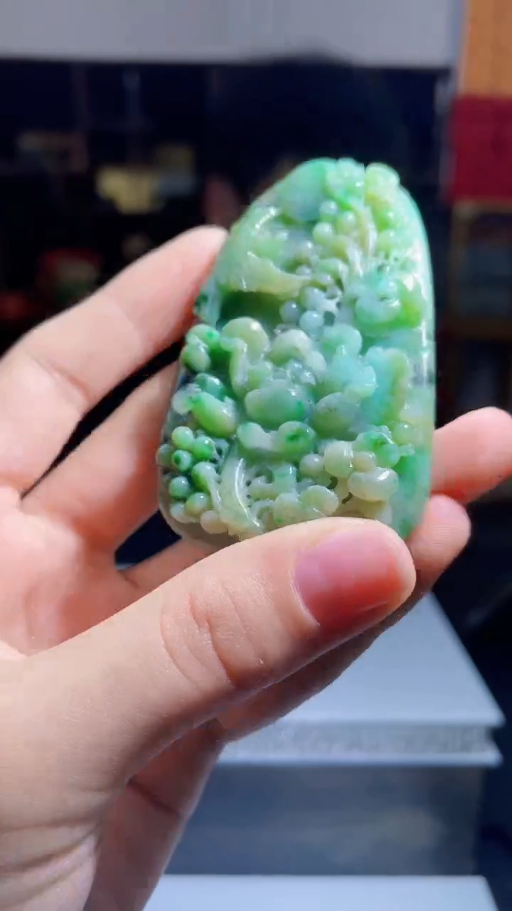 【闪购商品】翡翠吊坠(不含链)未镶嵌E54