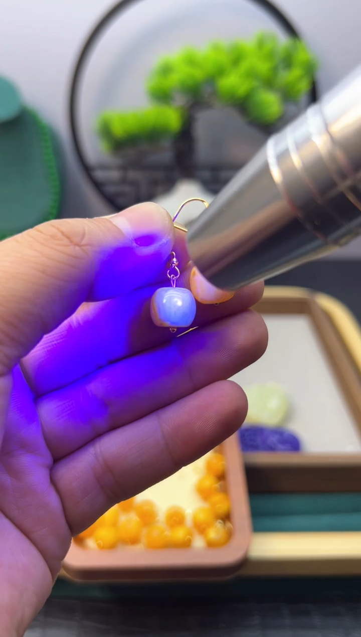 【闪购商品】蜜蜡耳饰14K金镶嵌E01